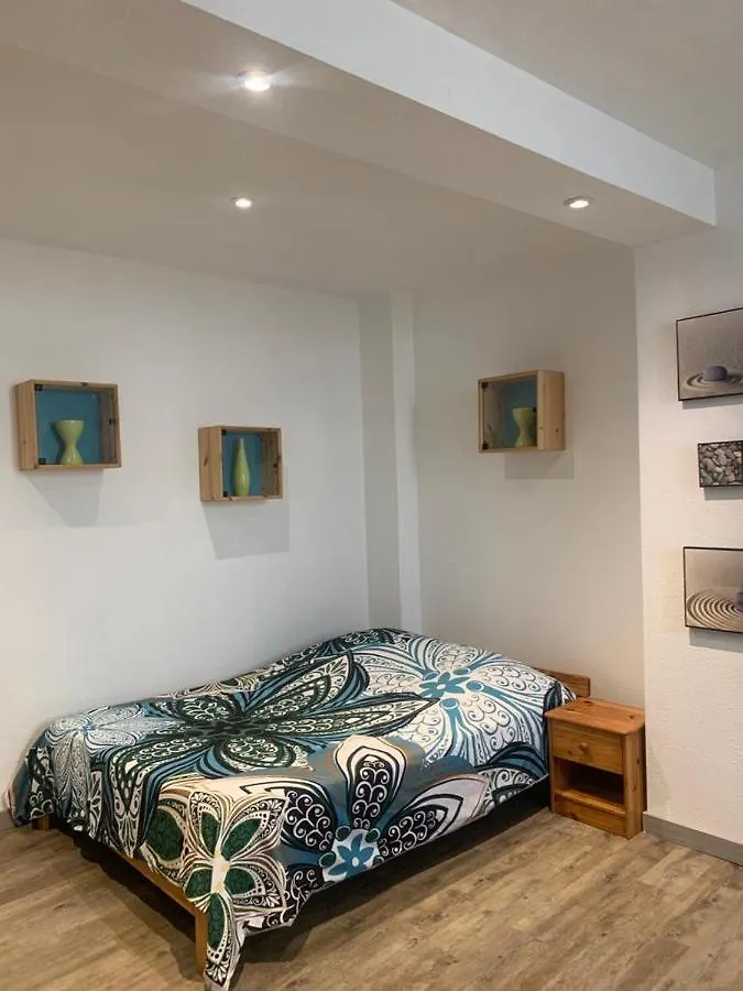 Studio 24M2 Intra-Muros Avignon 0*,