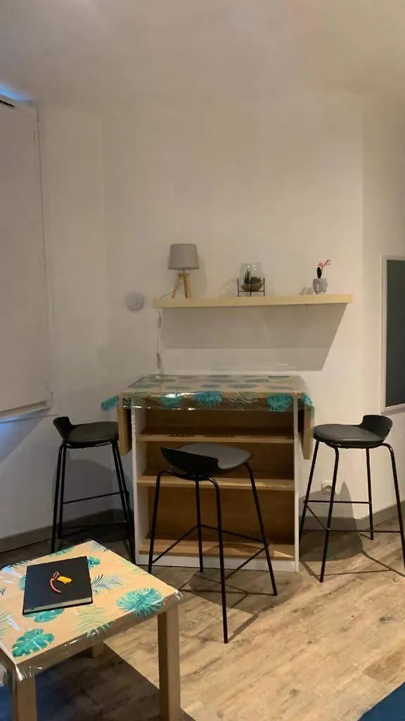 Studio 24M2 Intra-Muros Avignon